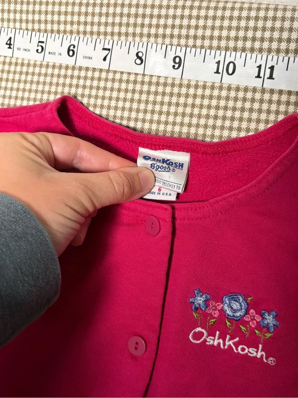 Vintage Y2K OshKosh B'gosh Pink Girls' Long-Sleeve Button Cardigan Size 6